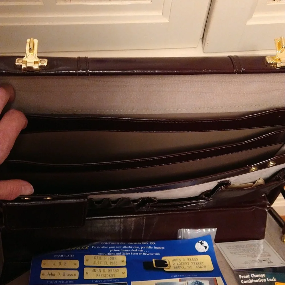 NIB Heritage burgundy leather attached case